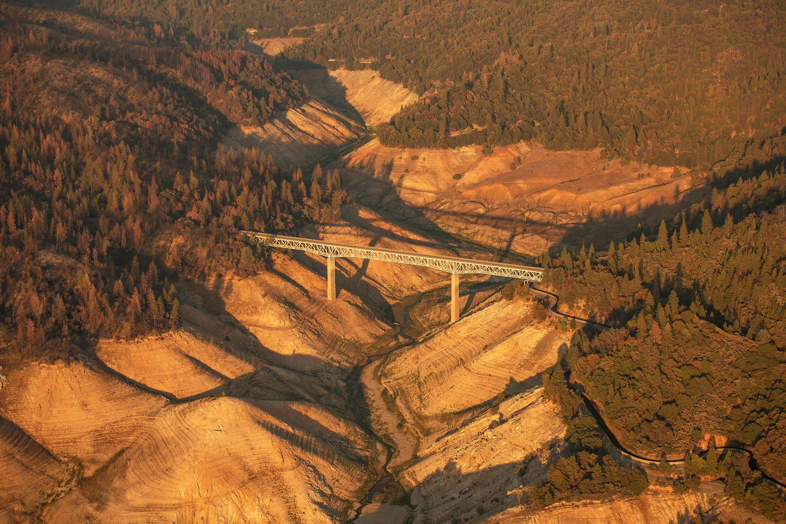 The drought in the western United States is serious and getting worse by the minute. These image was taken in September 2021 and it depicts the area around Enterprise Bridge at Lake Oroville, California's second largest reservoir. I recently surveyed all major reservoirs in Northern California from above. I am sad to report that in my 20 years of flying, I have not seen the state so dry.